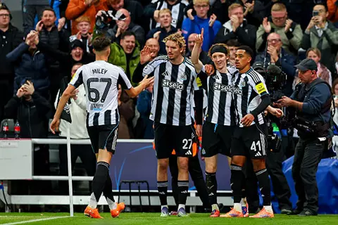 إيدي هاو: نعلم ما ينتظرنا في دوري الأبطال.. ونشعر بالإحباط من النتائج